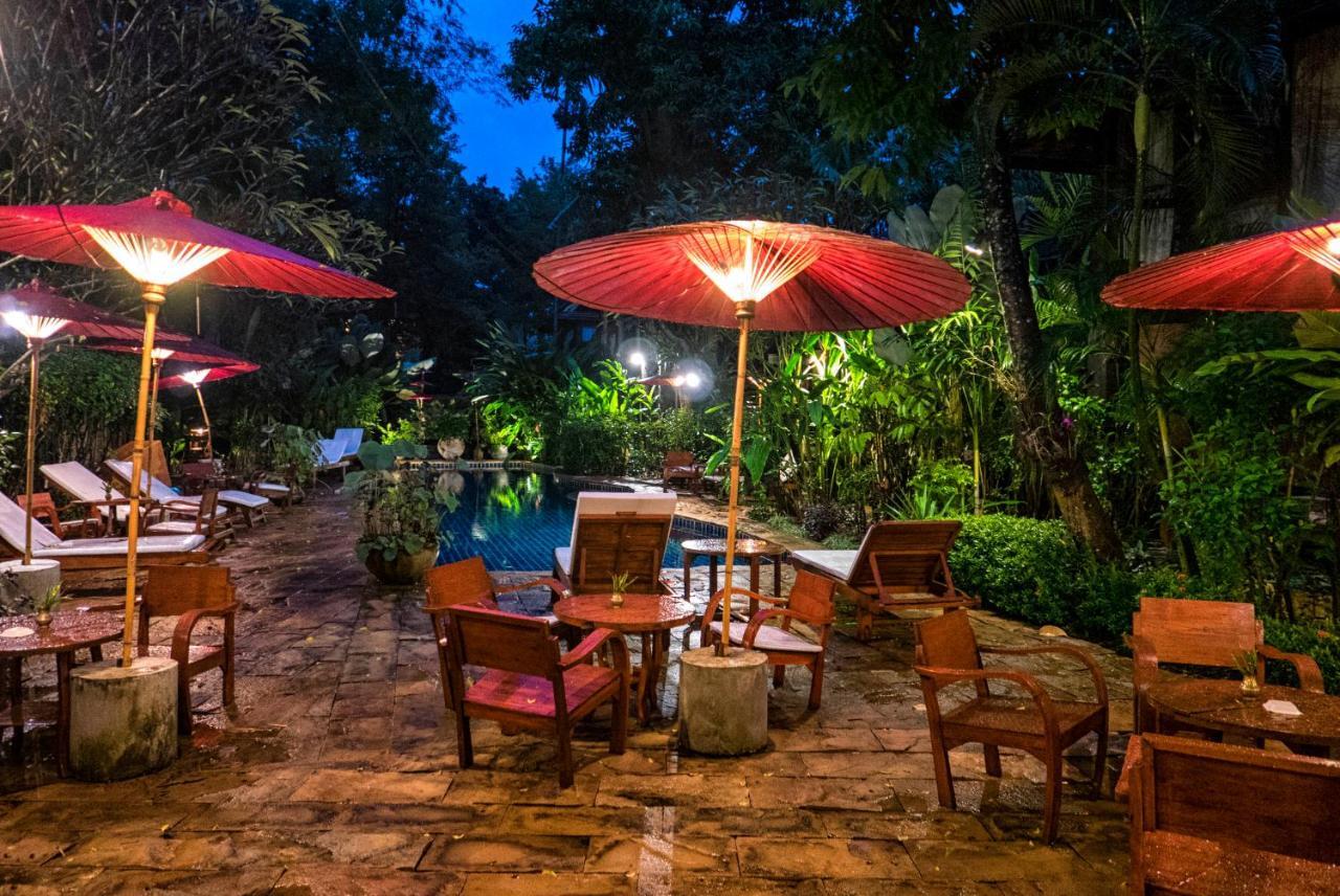 Ban Sabai Village Resort & Spa Chiang Mai Exteriör bild